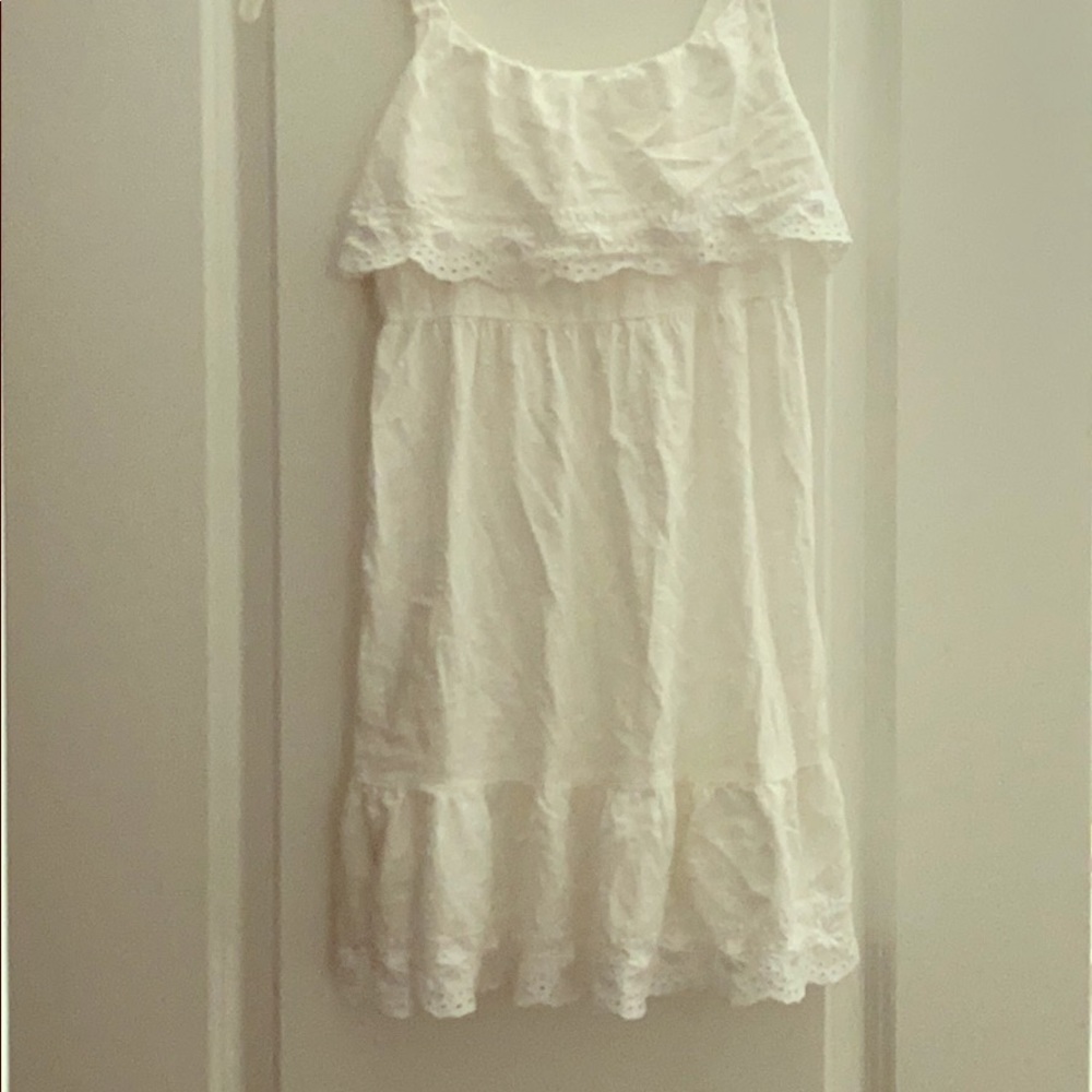 Size 8 white